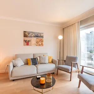  Apartment Modern With Large Terrace Close To The Sea